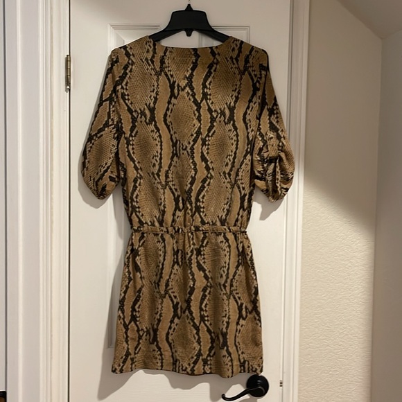 Snake skin draw string dress size M - Picture 4 of 4